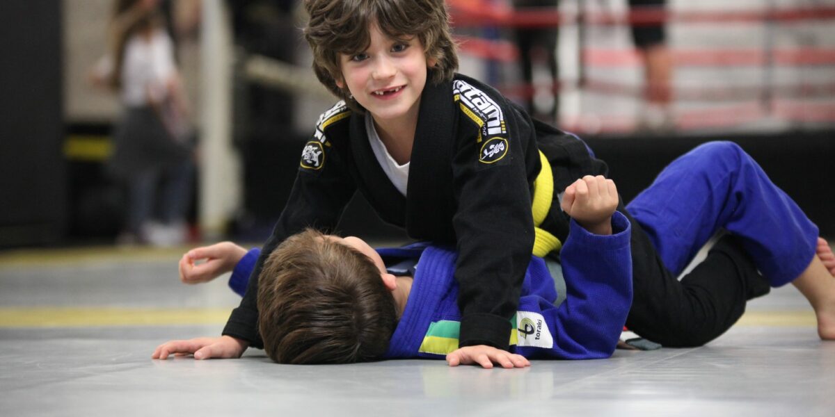 cour MMA KIDS , sport de combat pour enfants , 89100 sens